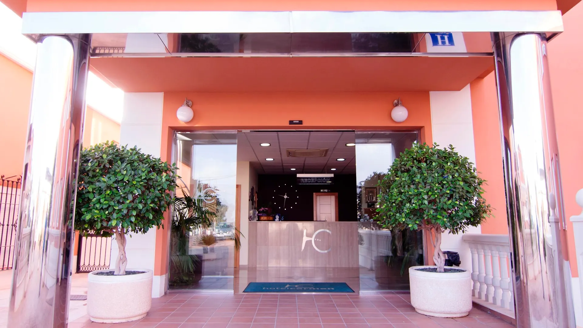 Hotel Carmen La Carlota 3*,