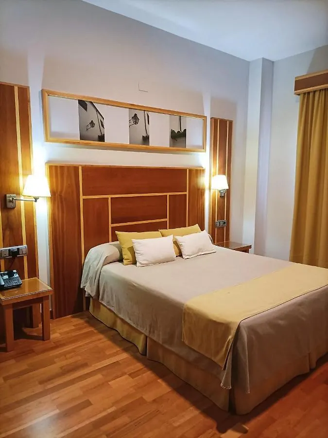 Hotel Carmen La Carlota