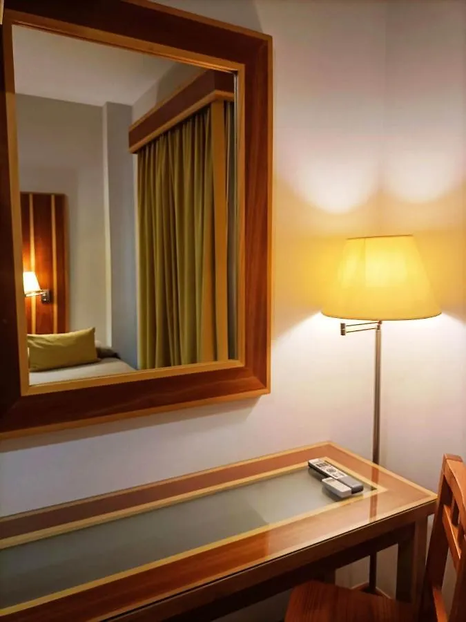 Hotel Carmen La Carlota 3*,  Spagna