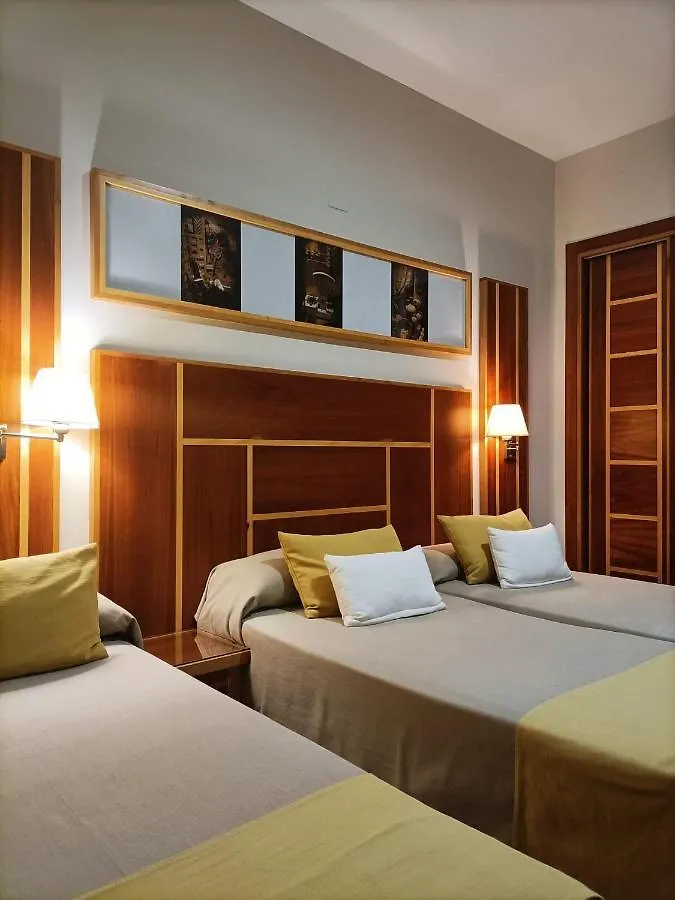 Hotel Carmen La Carlota